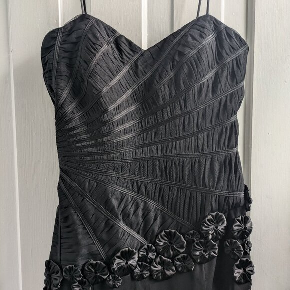 JS Collection Gown - Picture 6 of 10